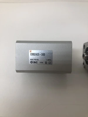 USED SMC CDQ2A20-30D