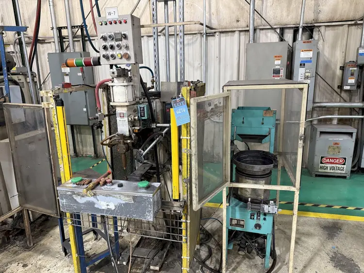 Used _UNKNOWN_ S1-6-335U Spot Welders | D & D Industries #438440