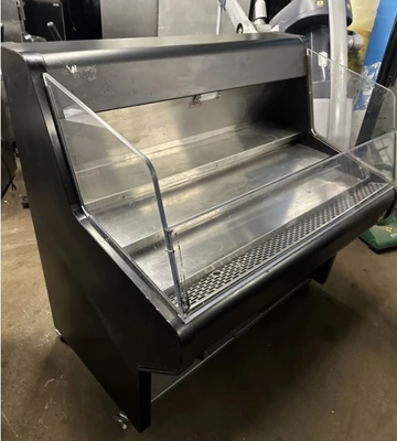 174-0018 True THAC-48 48" Horizontal Self Contained Open-Air Cooler
