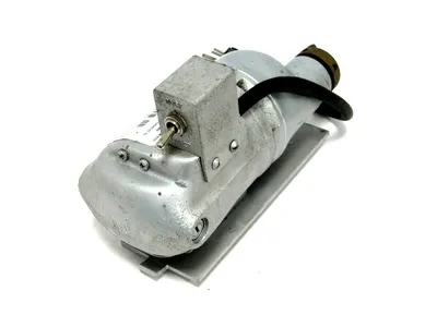USED GENERAL ELECTRIC 243C492-G3 GEAR MOTOR 230V 250DC 243C492G3