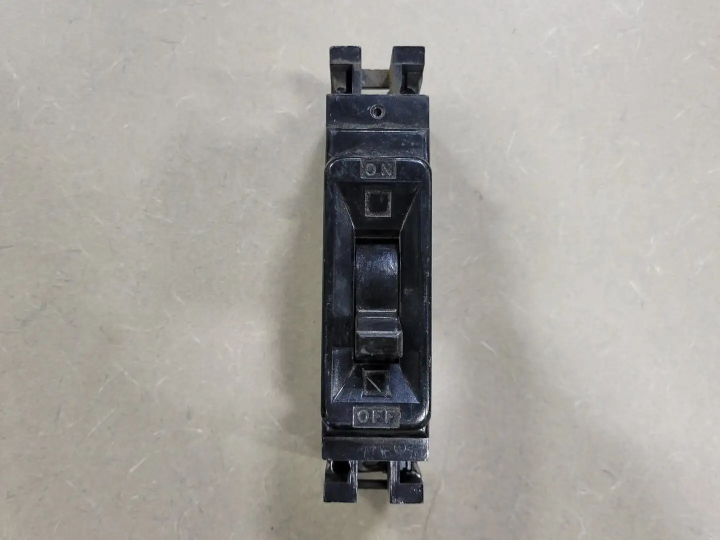 Used FEDERAL PIONEER NEF311015 Switchgears British Columbia CA | Lenmark #242338
