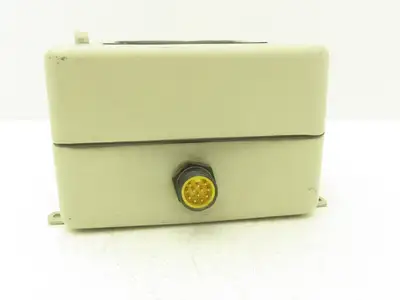 Allen Bradley 440F-C28011 MatGuard Guardmaster Safety Mat Control Unit 8 Inputs