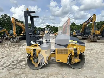 USED 2022 XCMG XMR303S