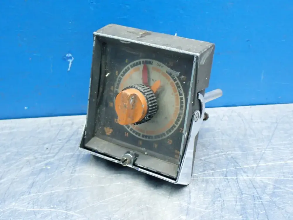Used EAGLE SIGNAL CONTROLS HG100A6 Timers Ohio US | HGR 24 #884114