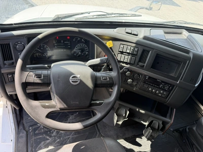 Used 2021 VOLVO VNL760 Conventional trucks Indiana US | Miedema Asset Management Group #1414630