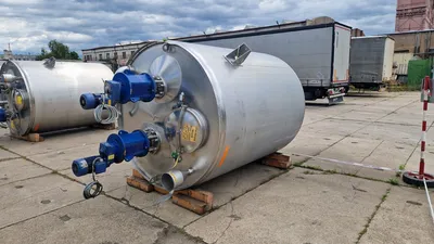 Hoeksma & Velt 6,000 Litre Stainless Steel Tanks | Perry Equipment (4)