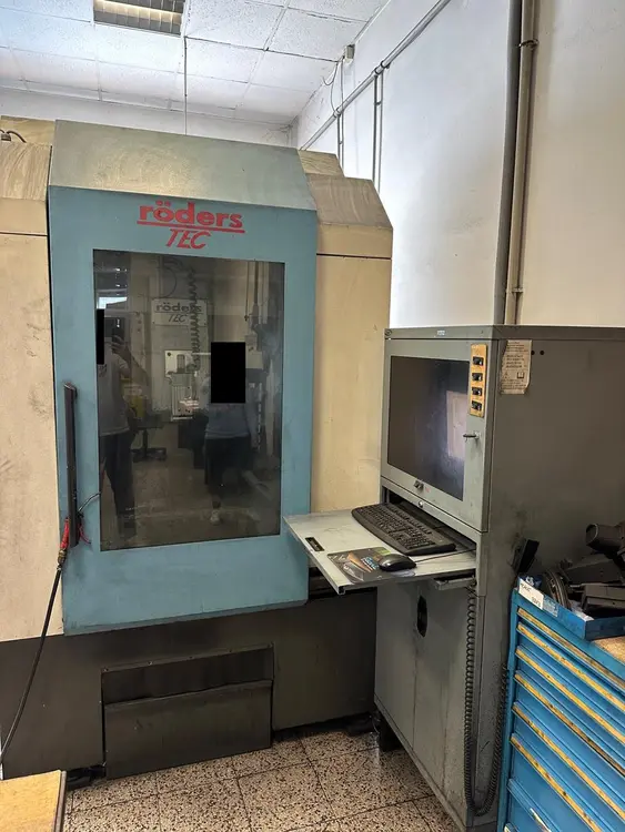 Used 2000 RÖDERS TEC RFM 600/2 Vertical Machining Centers | Amaron s.r.o. #1060936