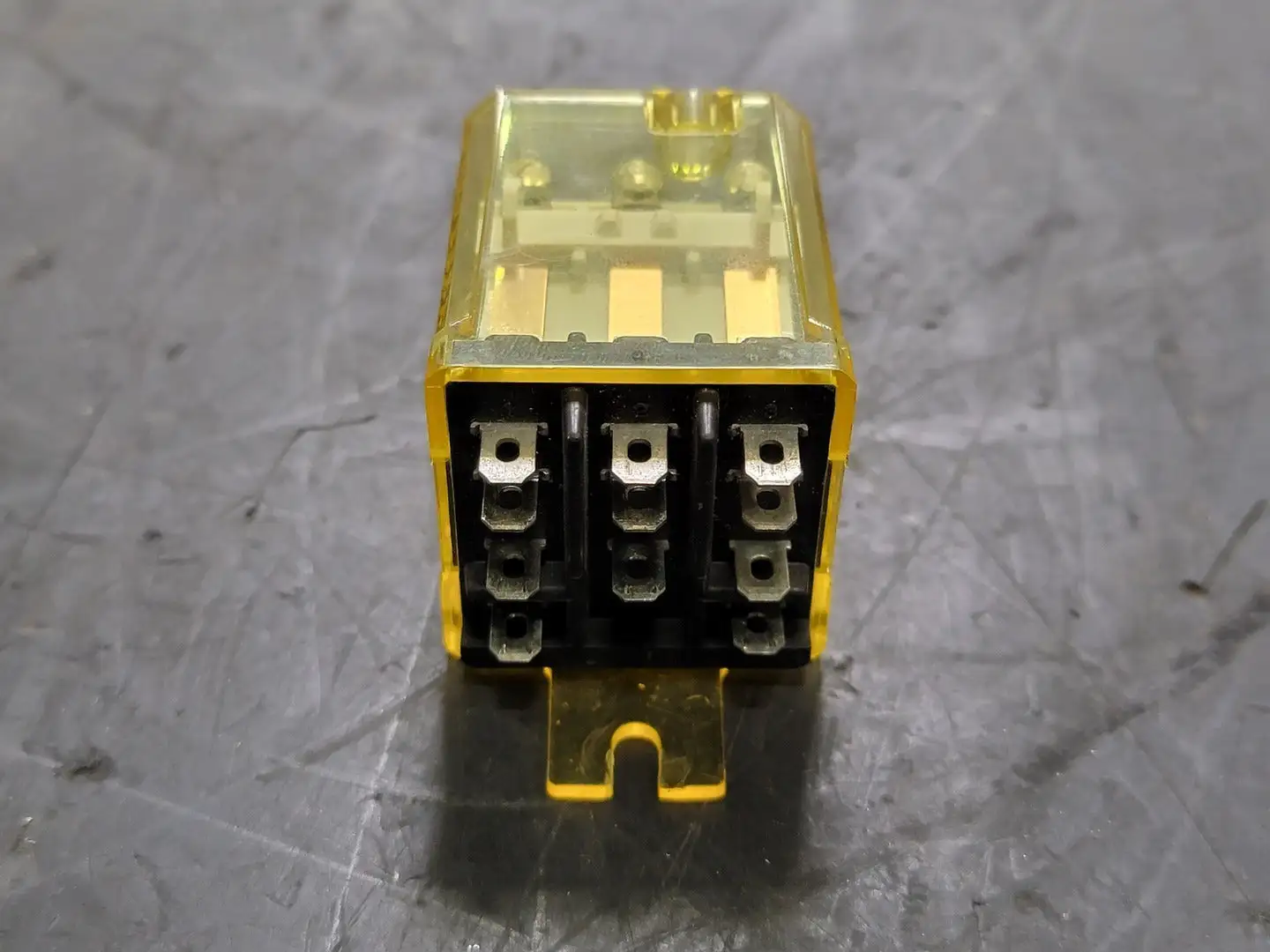 Used IDEC RR3B-US Misc Electrical & Power Parts British Columbia CA | Lenmark #246977