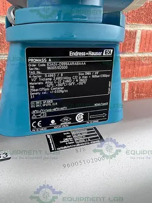 USED ENDRESS + HAUSER PROMASS 83 MASS FLOWMETER  W/ 1" SANITARY FITTING, CART