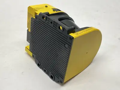 SZ-V04 | Keyence  Safety Laser Scanner Multi-Function Type Standard SYSTEM FAULT - For parts or not working