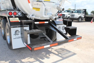 Used 2019 VOLVO VHD64B200 Septic/Sewer/Vacuum Trucks Texas US | Roll Off Truck World #1492002