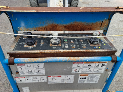 USED 2016 Genie Z-62/40