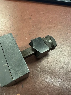 GREENLEE 50722425 1.120" X .880" SQUARE KNOCK
