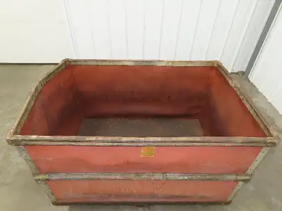 Used INSULFAB PLASTICS _UNKNOWN_ Shipping Containers Indiana US | Arrow Industrial #1368103