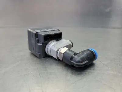 Keyence AP-C30KP Digital Pressure Sensor. 6D-11