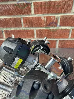 USED 5 ITT PURE FLO ADVANTAGE STAINLESS STEEL DIAPHRAGM VALVE W/ 1" SANITARY FITTING