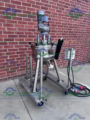 USED LEE INDUSTRIES 50 LITER STAINLESS STEEL JACKETED REACTOR W/MIXER, SCRAPER MFG 23