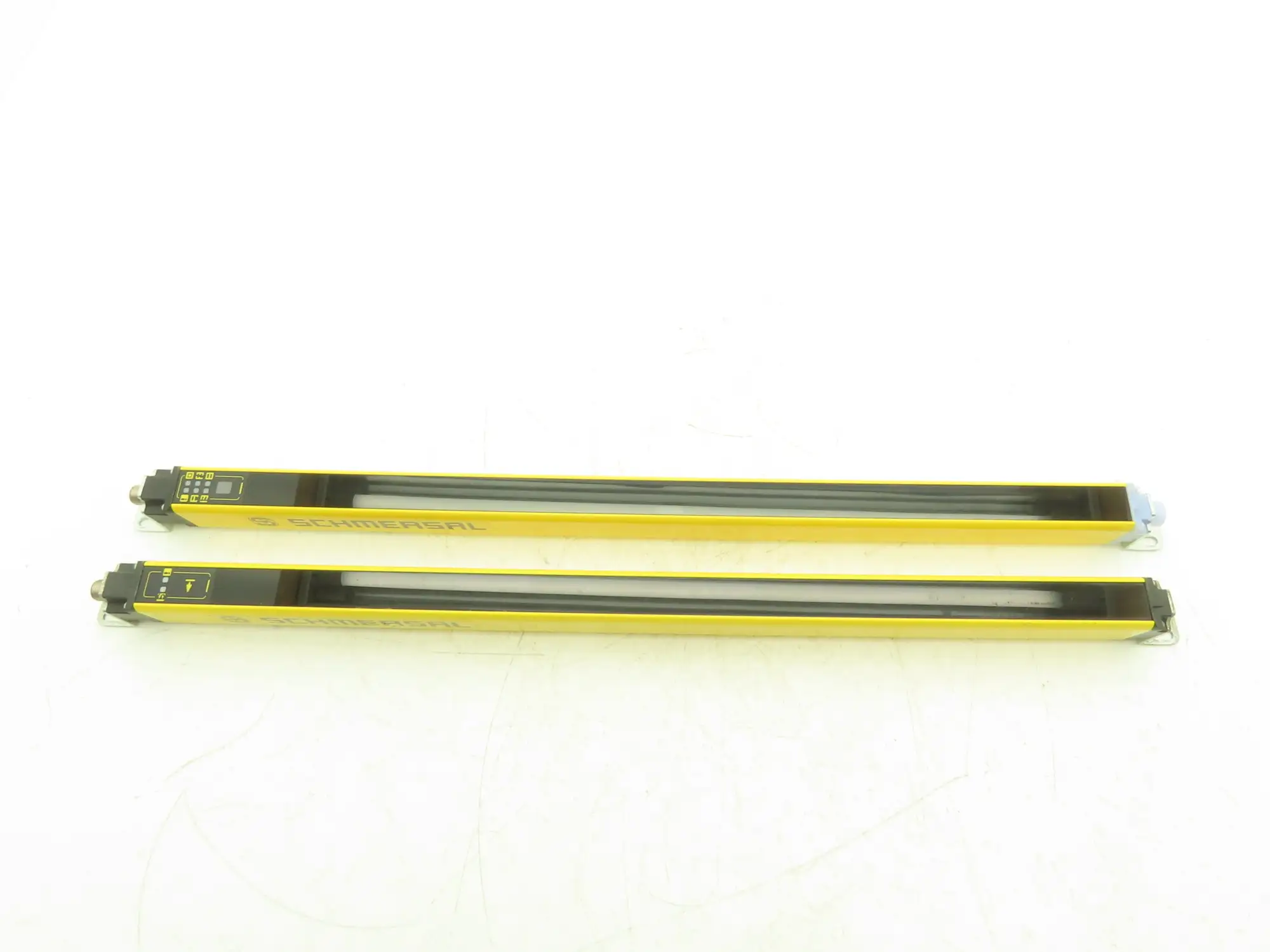 Schmersal SLC440-ER-0490-14-01 Safety Light Curtain Transmitter & Receiver Set