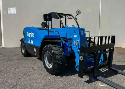 USED 2018 GENIE GTH-5519