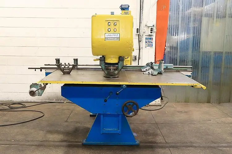 Used STRIPPIT _UNKNOWN_ Single Station Punches New York US | Federal Equipment #205188