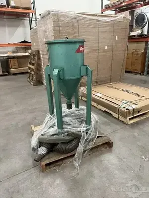 USED BRY-AIR HOPPER LOADER