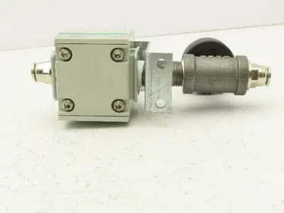 Asco Numatics 8652AK0040102G0 Pneumatic Valve Air Regulator with Gauge 1/2" npt
