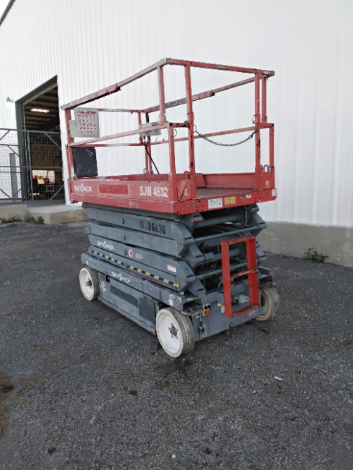 Used 2015 Skyjack SJ4632 Scissor Lifters | Stack Equipment #926302