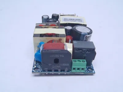 USED BEL POWER SOLUTIONS AC/DC CONVERTER 30V