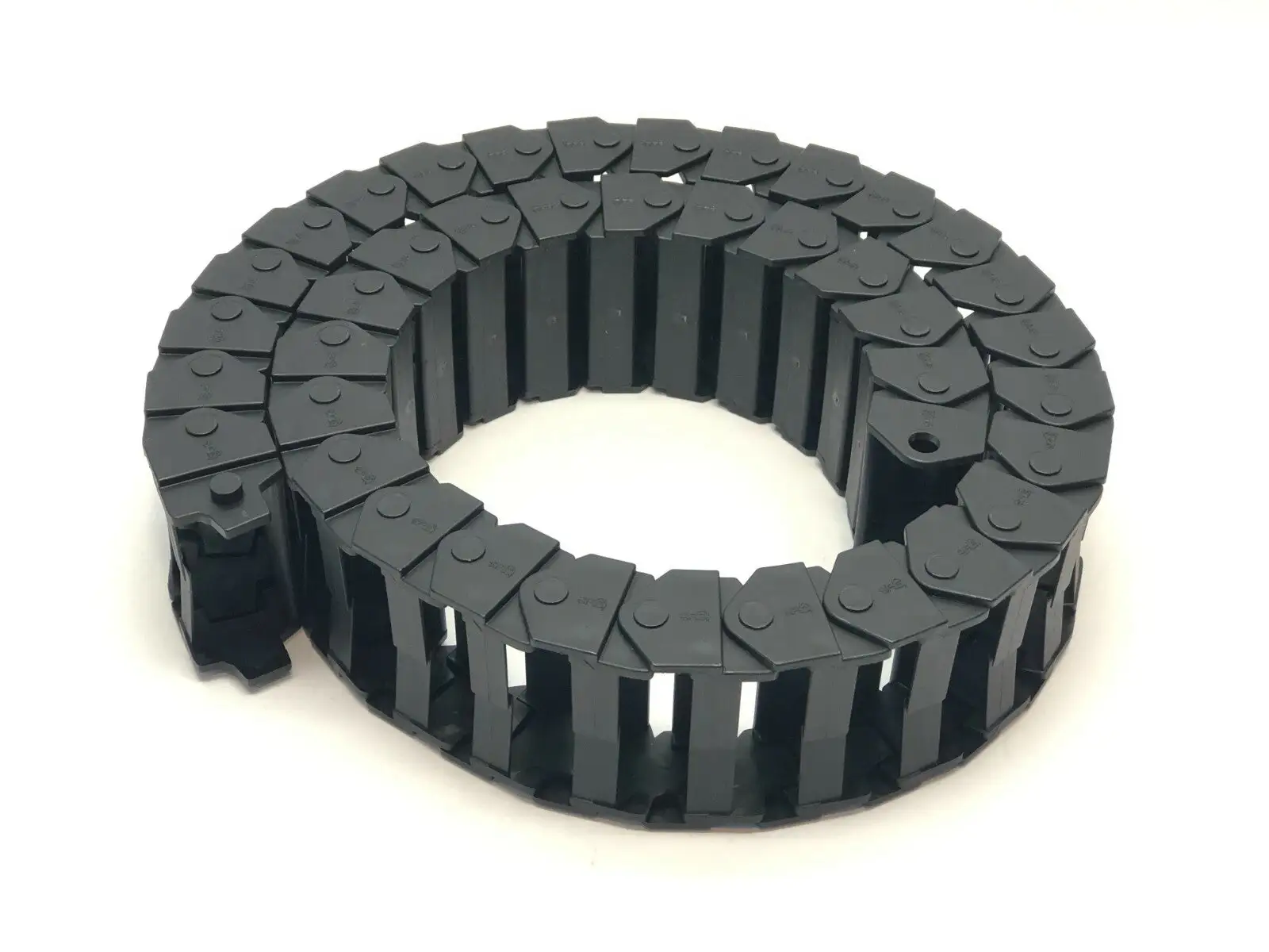 E16-5-100-0 | Igus E16.5.100.0 Energy Chain 4ft Length - New – Open box
