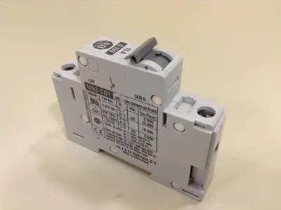 USED ALLEN BRADLEY 1492-CB1/G150 SER B