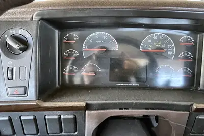 Used 2015 VOLVO VNL Conventional trucks North Carolina US | Proxy Equipment #1385412