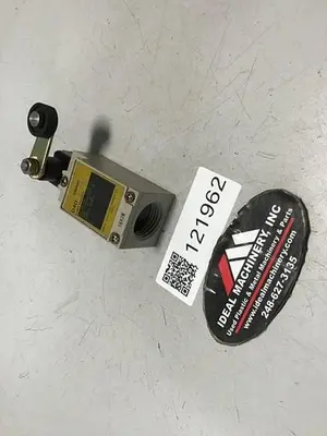 USED OMRON D4D-2120