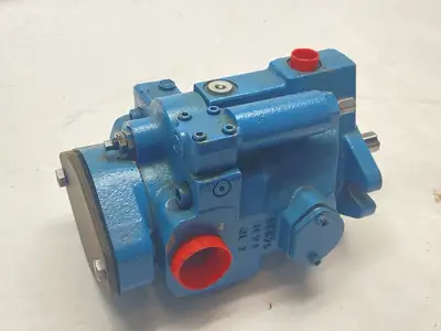 Used Parker Hydraulic Pump 3600PSI Hydraulic Pumps Michigan US | Maverick Industrial Sales #1389261