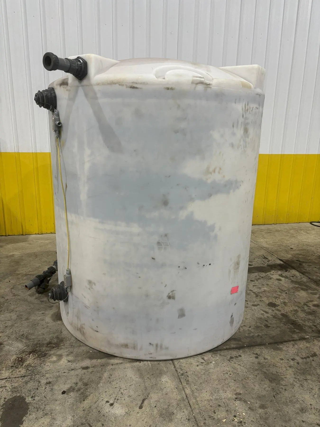 900 GALLON LIQUID CONTAINER: STOCK #21964