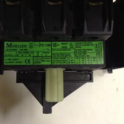 USED MOELLER P3-100