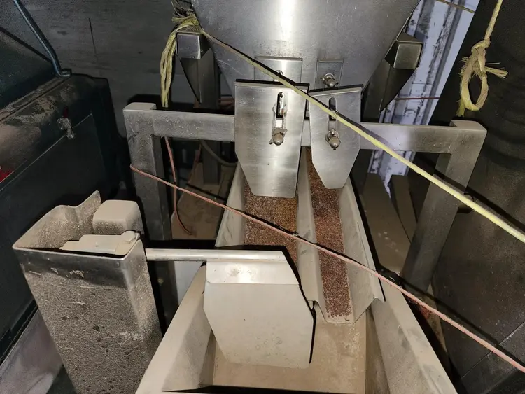 Used 2004 WEIGHPACK PAXIOM AEF-1 VIBRATORY SCALE Linear Packaging  Scales Idaho US | Proxy Equipment #1384980