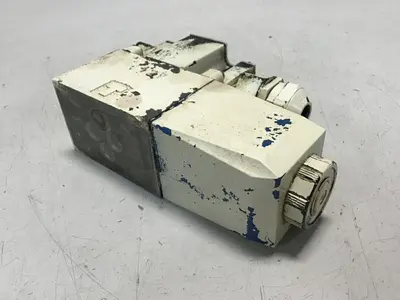 USED VICKERS DG4V-3-2A-M-P7-H-7-T10-50