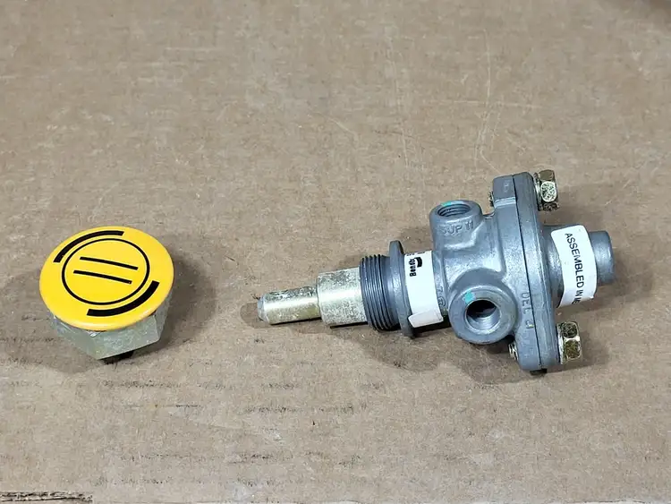 Used CATERPILLAR 213-1081 Parts British Columbia CA | Lenmark #836703