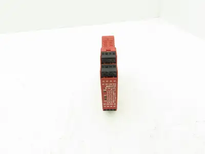 Allen Bradley Guardmaster Safety Relay Module 24V Ser B