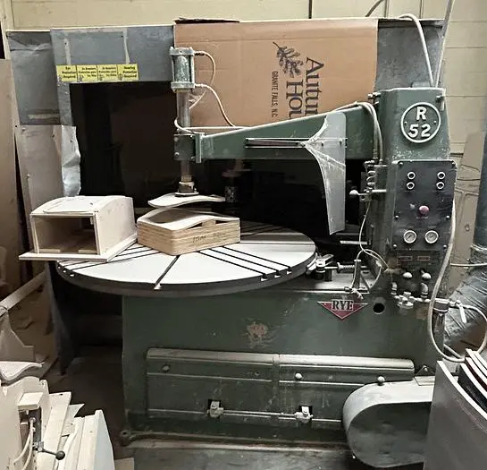 Used RYE R-52 SINGLE-HEAD AUTOMATIC ROTARY SHAPER Woodworking Shapers | Pruitt Machinery #715952