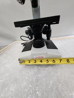 SPLIT FIELD MICROSCOPE WITH EYE PIECES, 4X4 ILLUMINATED STAGE, 3 OBJECTIVES