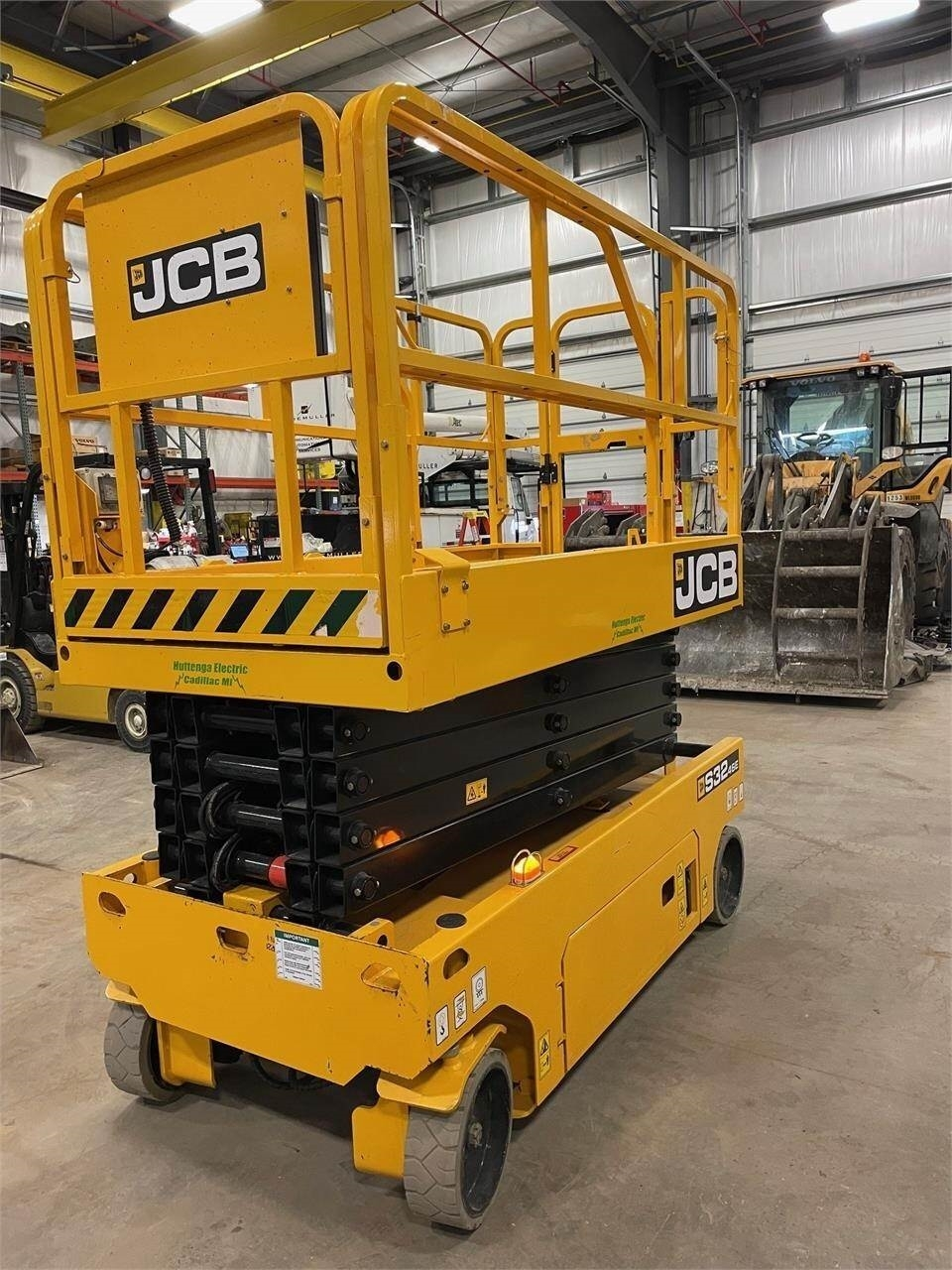 USED 2022 JCB S3246E