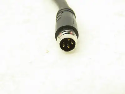 Keyence IL-030 CMOS Multi-Function Analog Laser Sensor 20 to 45 mm Range