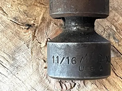 MAC Tools XUP226A Shallow Universal Impact 11/16" Socket 3/8" Drive SAE USA