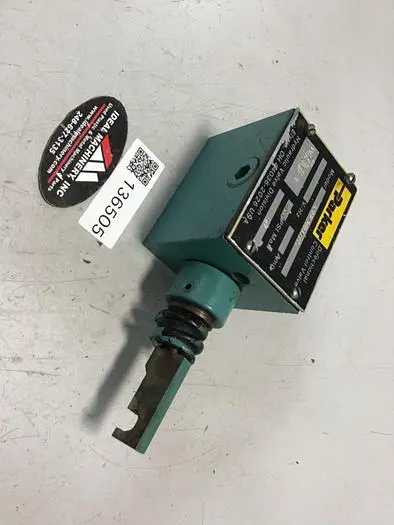 Used PARKER D3T1H21X4236 Valves/Fittings Michigan US | Ideal Machinery #703296