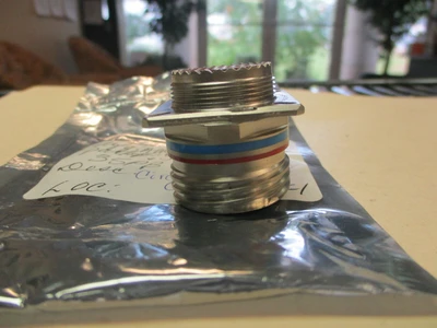 NEW Amphenol JD38999/20FE35PB