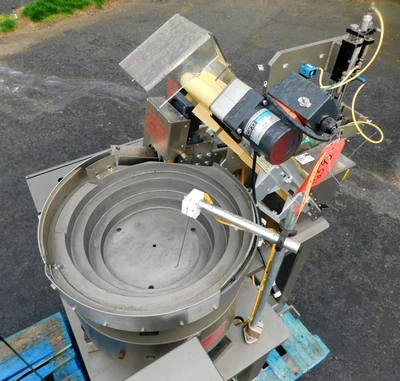 USED ALFRED G RUSSELL CO TUBE SORTER FEEDER