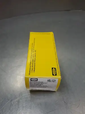 USED Hubbell HBL1221