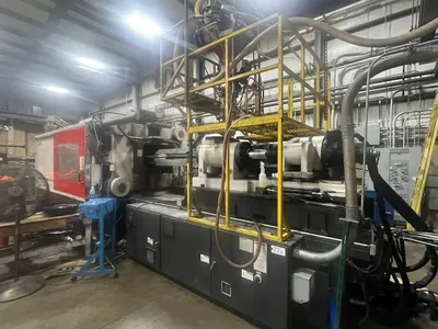2002 CINCINNATI MM880 Injection Molding Horizontal/Vertical | Machinery Network (5)
