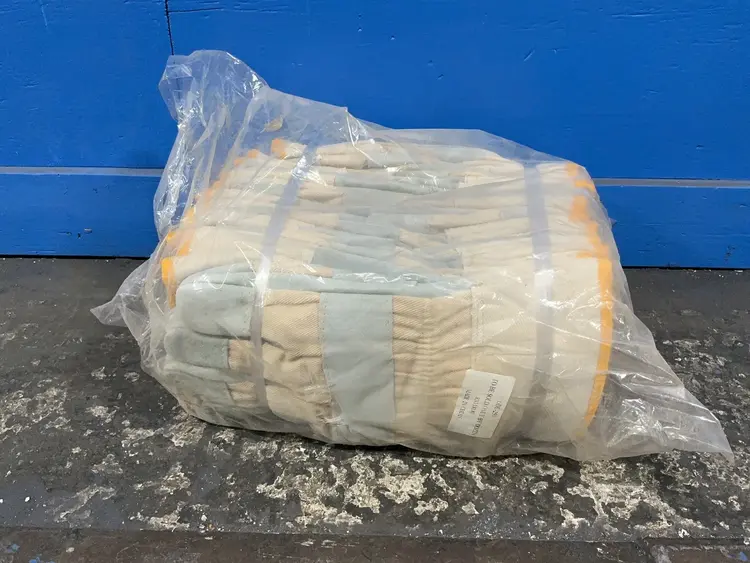 Used _UNKNOWN_ _UNKNOWN_ Gloves Ohio US | HGR 24 #1326184